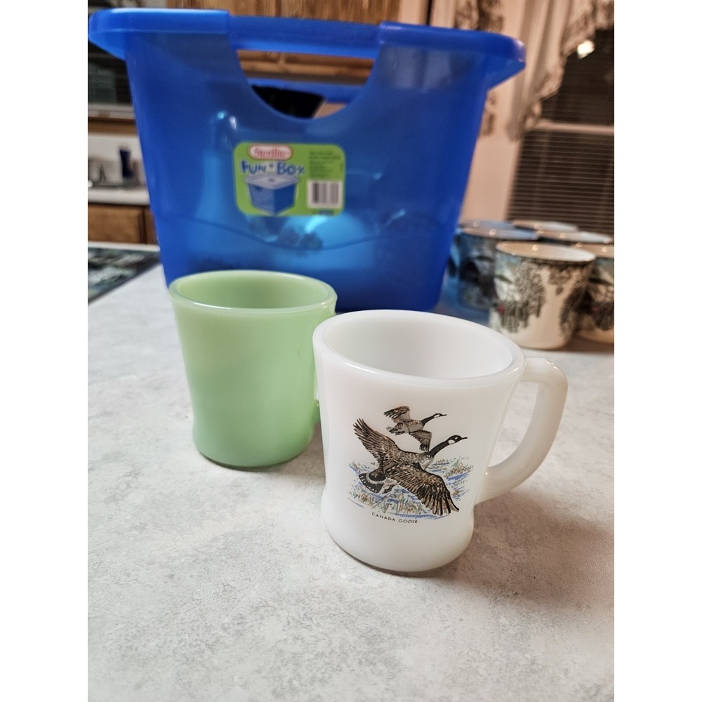 Set Of 2 Fire King Mugs 1 Jadeite D Handle, 1 White W/ Canadian Goose Design